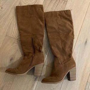 Express suede brown knee high boots sz 9
